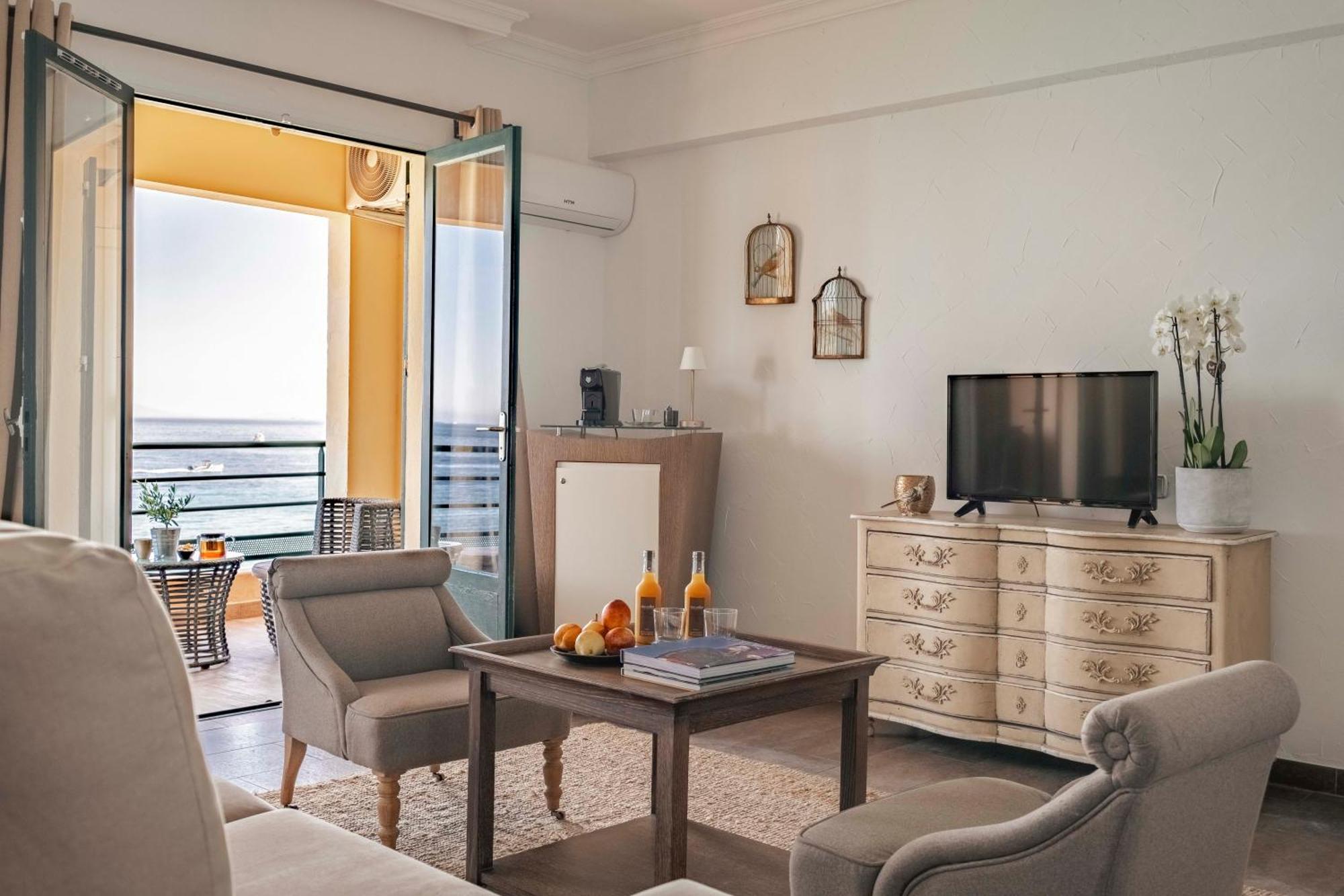 Surplage Hotel Cavaliere Le Lavandou Ngoại thất bức ảnh