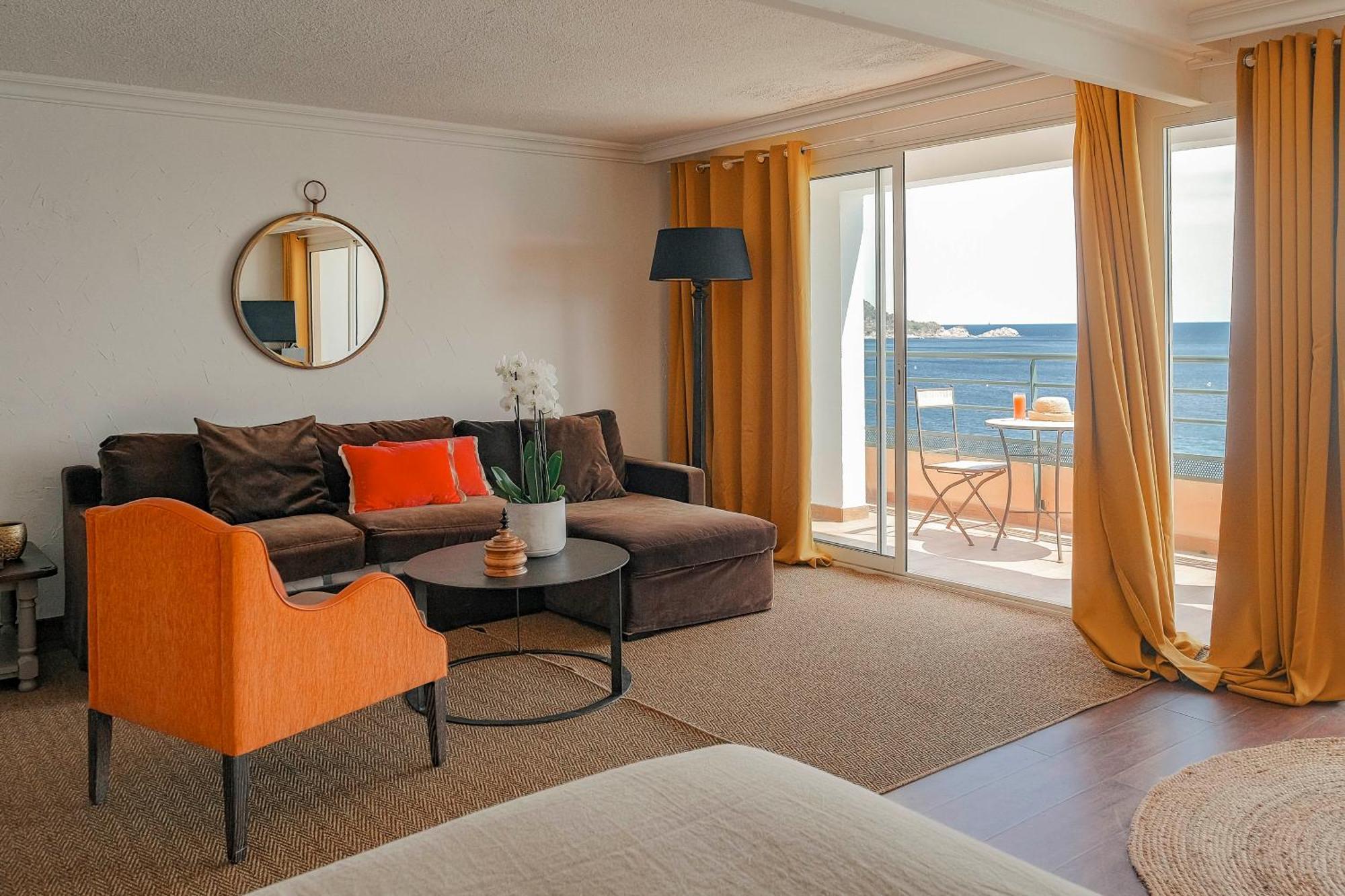 Surplage Hotel Cavaliere Le Lavandou Ngoại thất bức ảnh