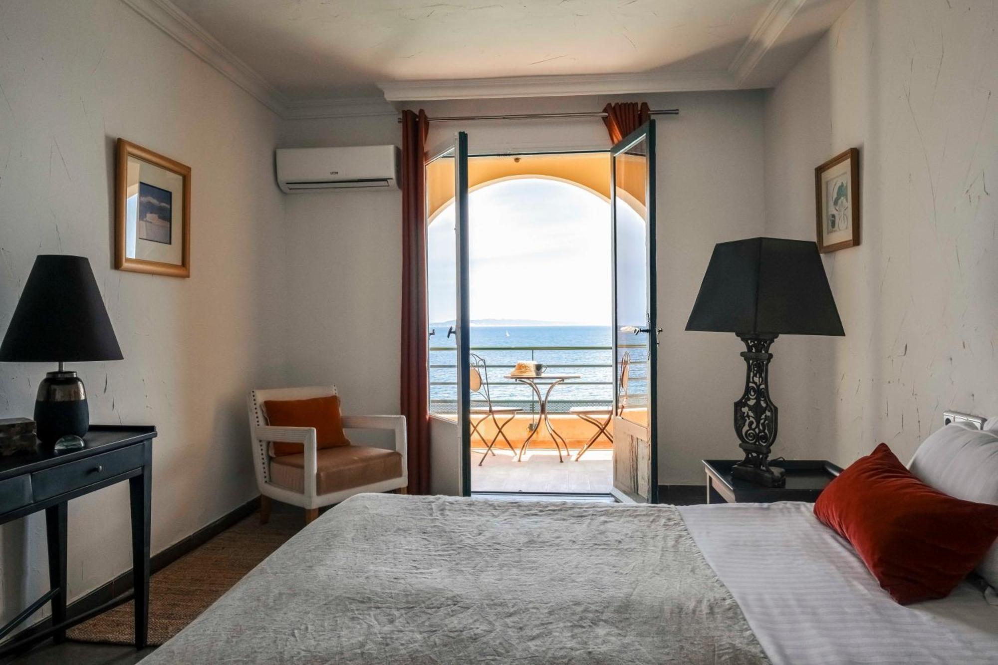 Surplage Hotel Cavaliere Le Lavandou Ngoại thất bức ảnh